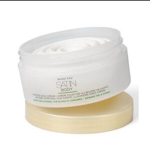 Mary Kay White and Cream Moisturizer Skincare